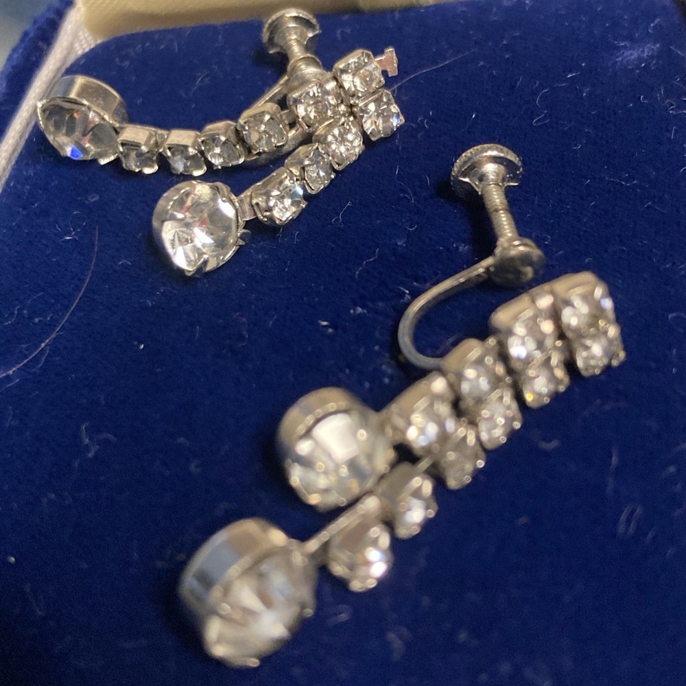 Estate Rhinestone Dangle Drop Screw Back Earrings - Picture 2 of 2